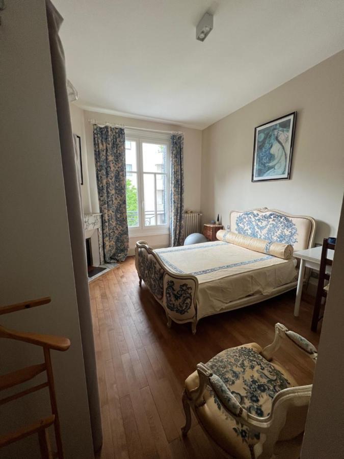 Hyper Centre ,Jolie Chambre Climatisee Avec Parking Securise Gratuit クレルモン・フェラン エクステリア 写真
